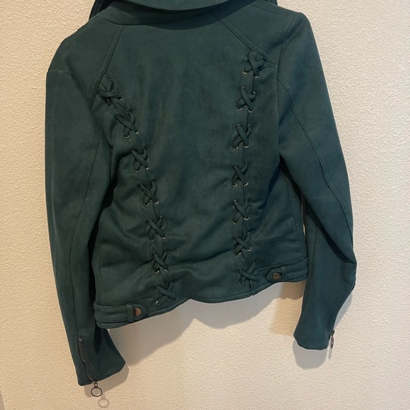 Jacket - Picture 6 of 7